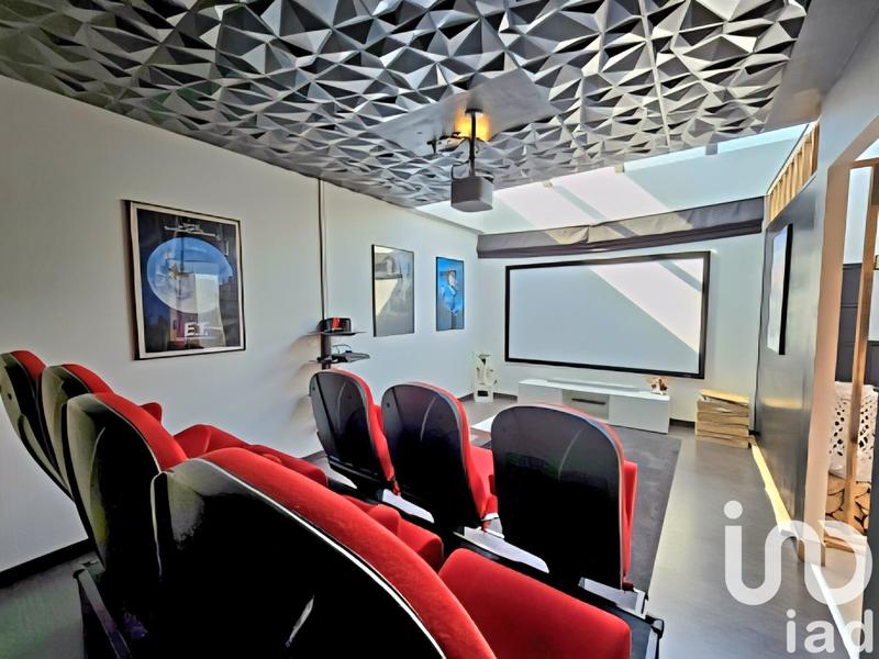 Maison de maîtres - 375 m² - 9 pièces