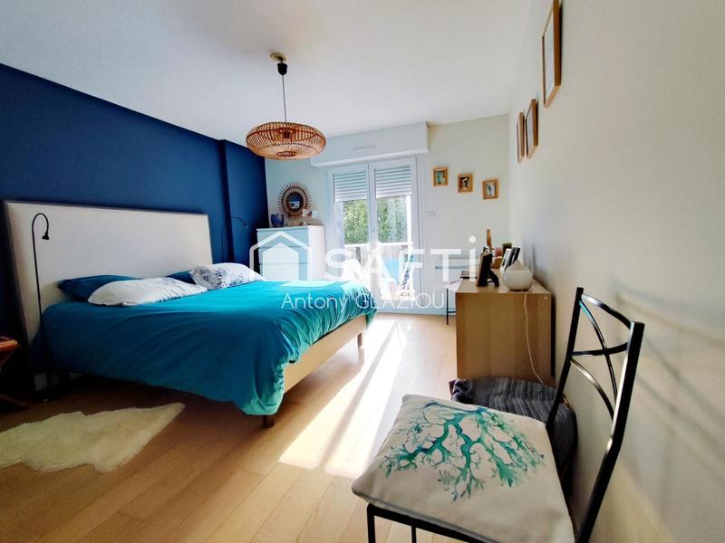 Appartement - 102 m² - 4 pièces