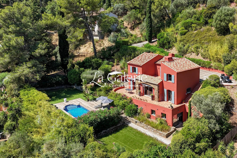 Villa - 160 m² - 5 pièces