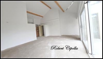 Appartement - 103 m² - 4 pièces