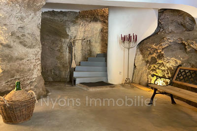 Maison de village - 375 m² - 10 pièces