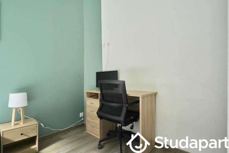 Chambre - 10 m² - 1 pièce