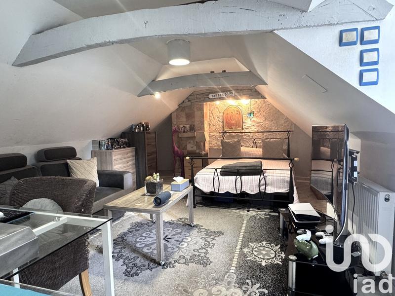 Maison - 181 m² - 7 pièces