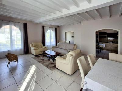 Maison - 125 m² - 6 pièces