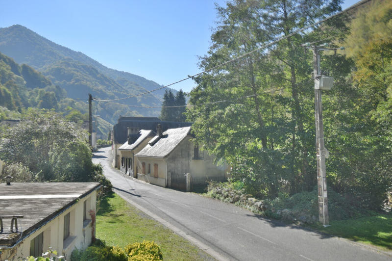 Maison - 220 m² - 10 pièces