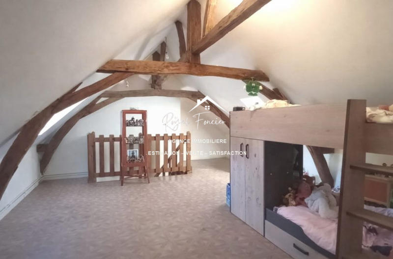 Maison - 157 m² - 7 pièces