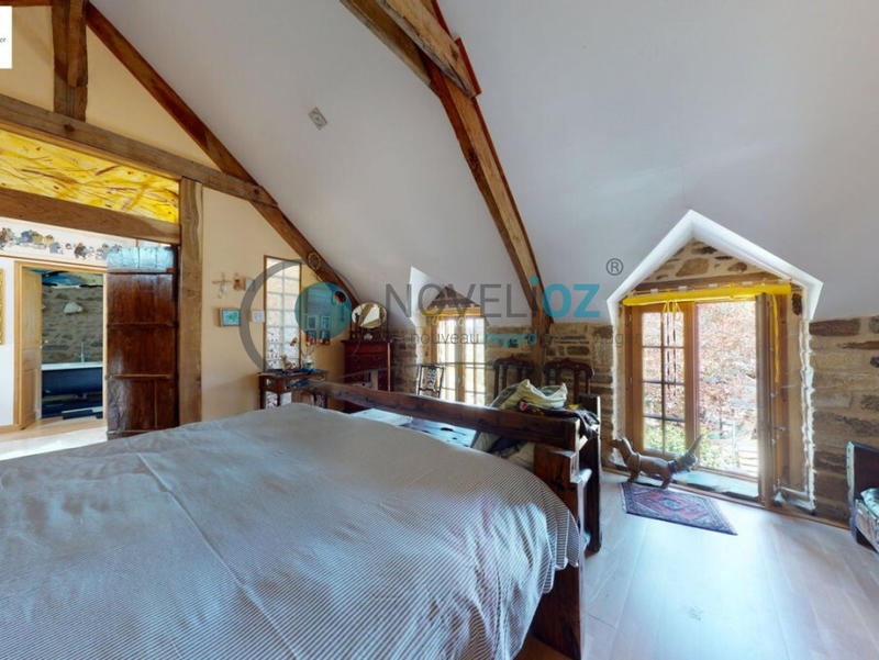 Maison - 259 m² - 8 pièces