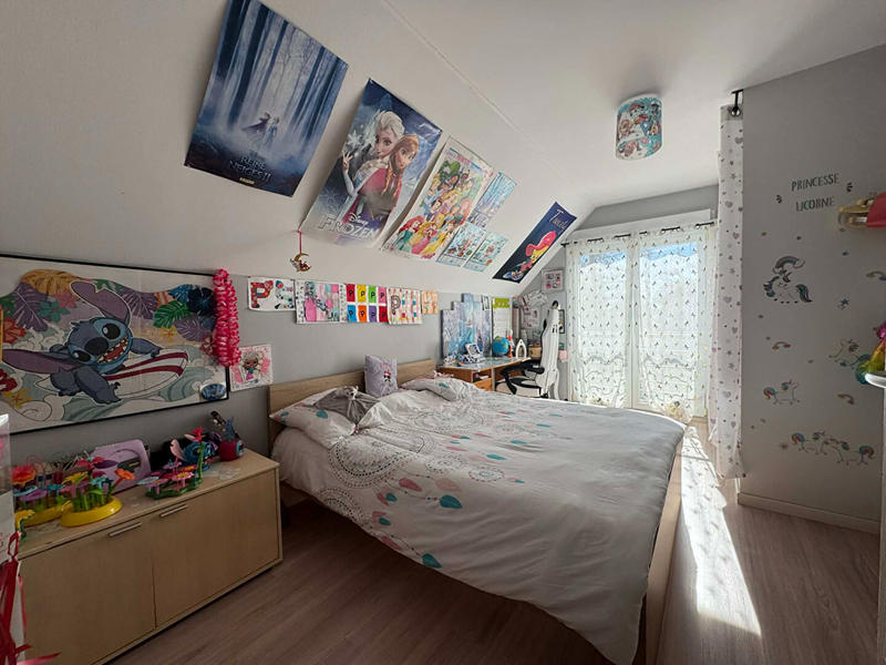 Maison - 99 m² - 5 pièces