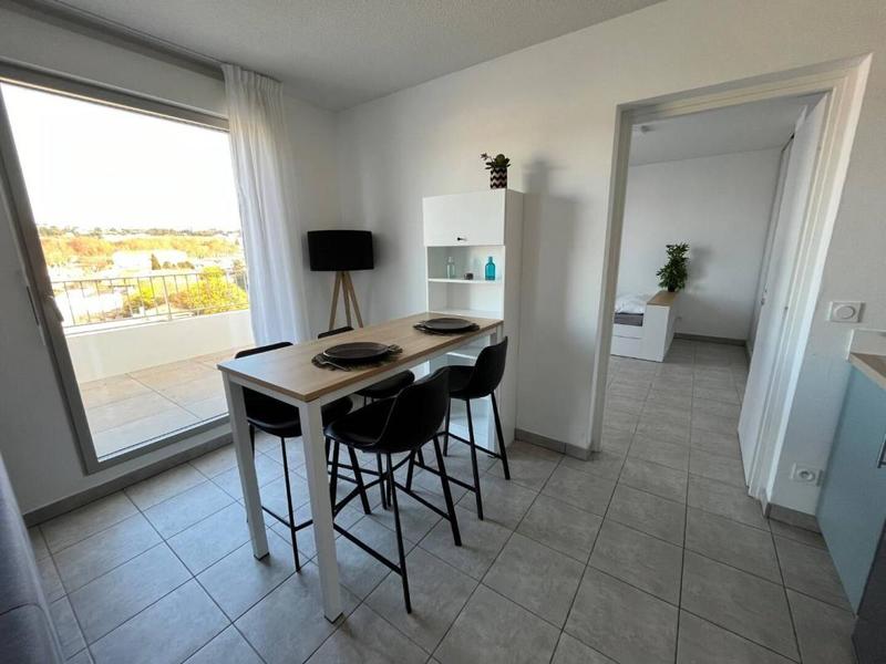 Chambre - 11 m² - 4 pièces