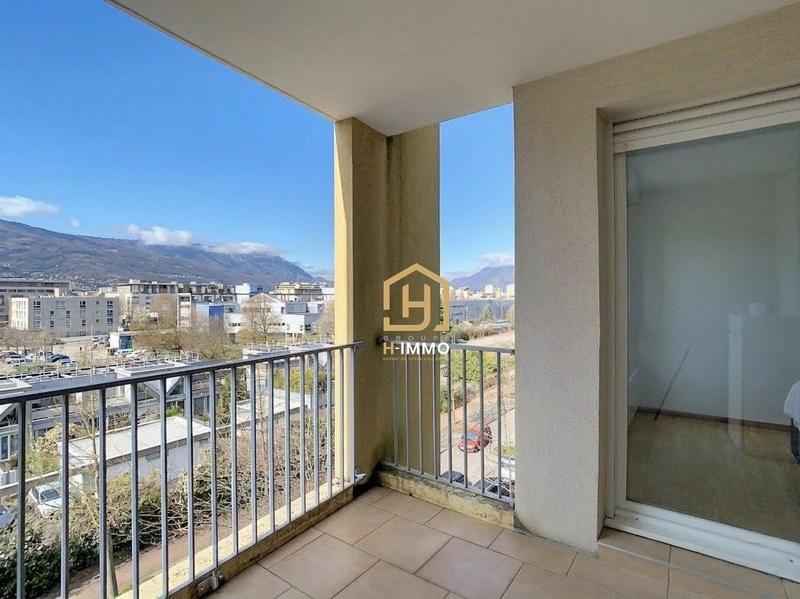 Appartement - 97 m² - 5 pièces