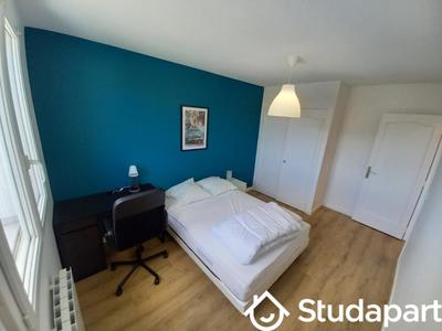 Chambre - 10 m² - 1 pièce