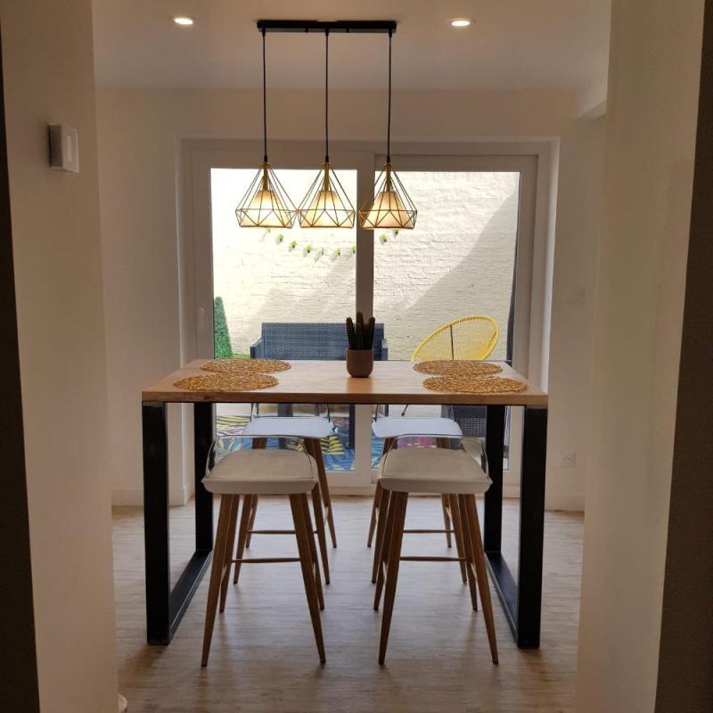 Maison - 12 m² - 6 pièces