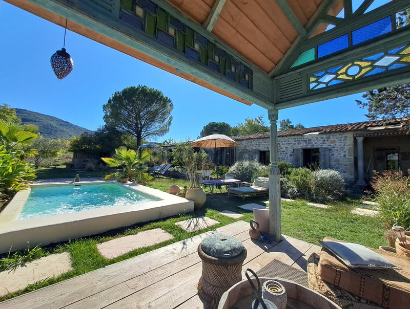 Maison - 154 m² - 8 pièces