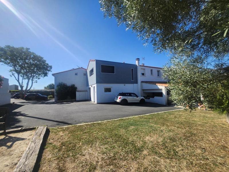 Immeuble - 375 m² - 14 pièces