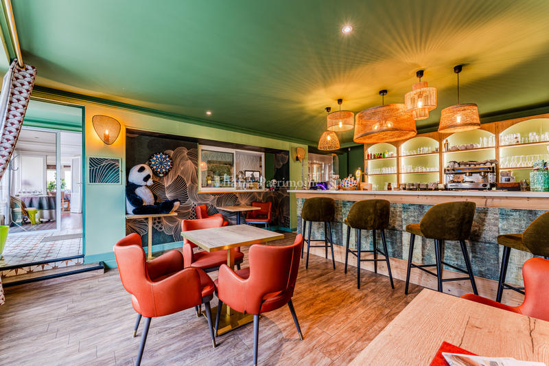 Appartement - 452 m² - 30 pièces