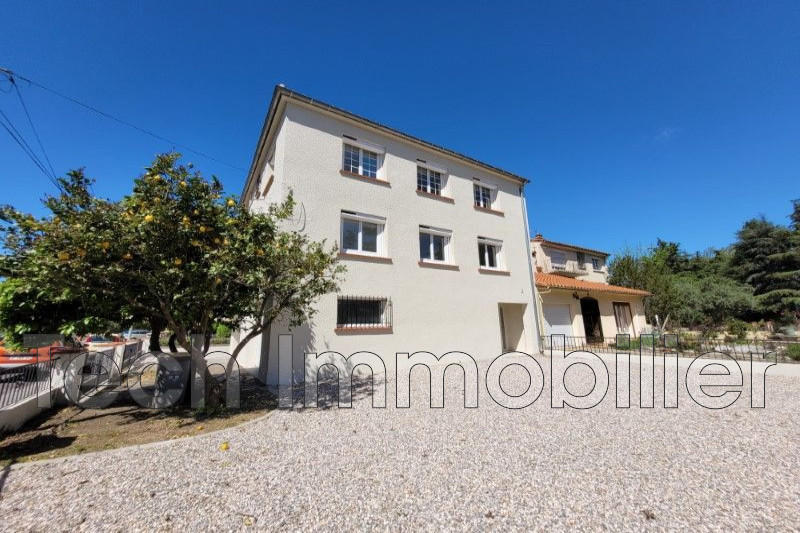 Maison - 155 m² - 8 pièces