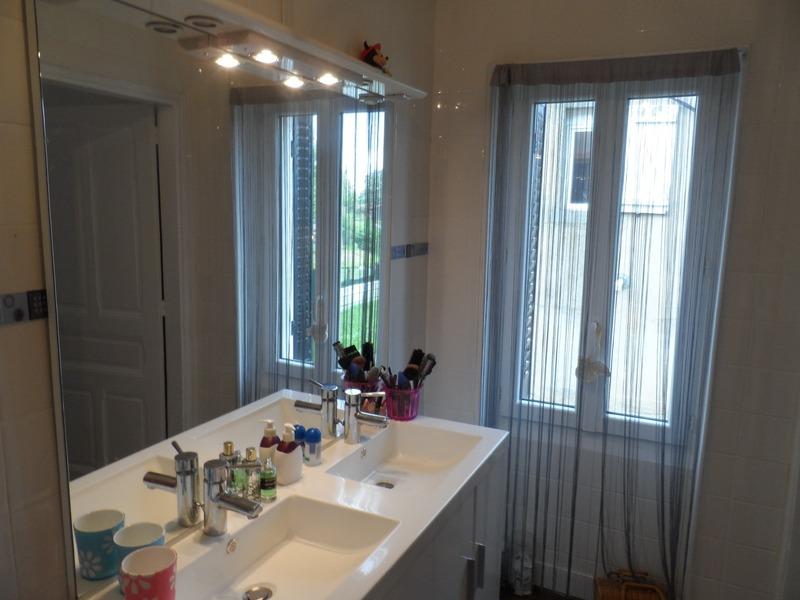 Maison - 200 m² - 10 pièces