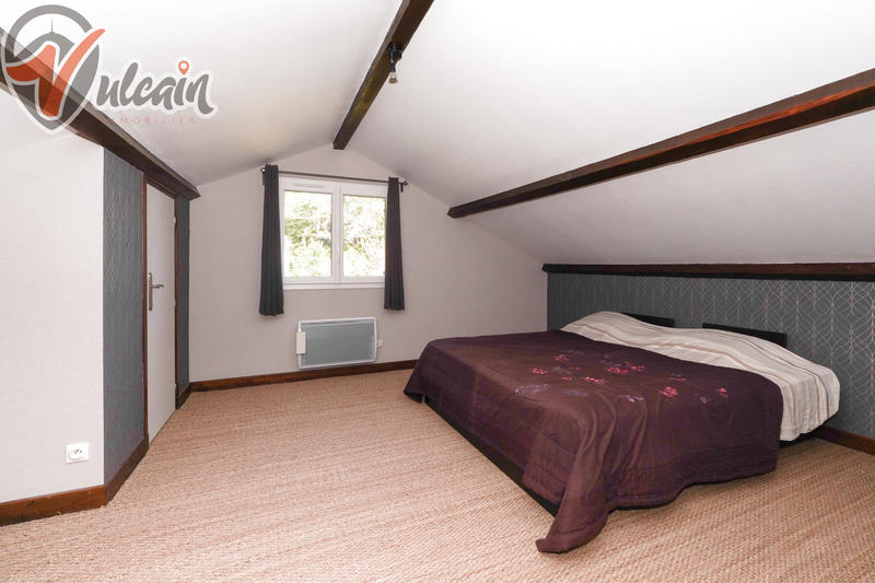 Maison - 227 m² - 8 pièces