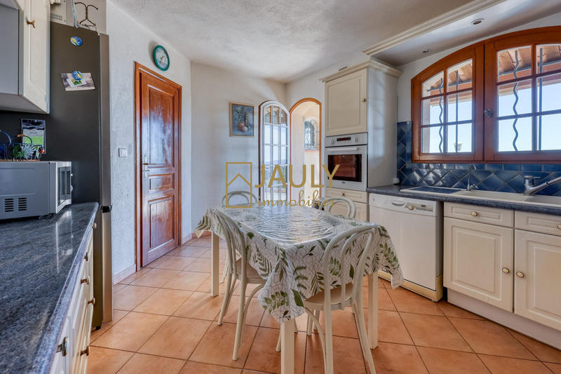 Villa - 190 m² - 8 pièces