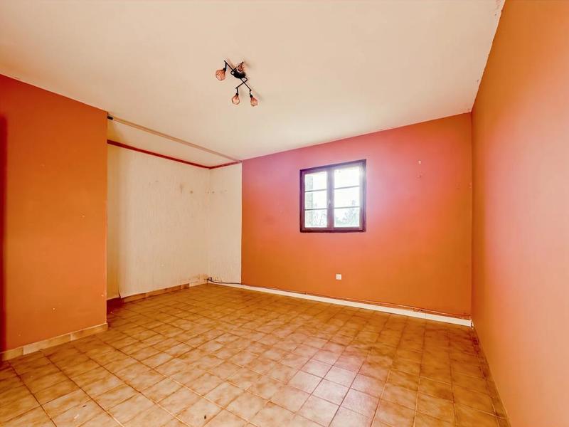 Maison - 240 m² - 7 pièces