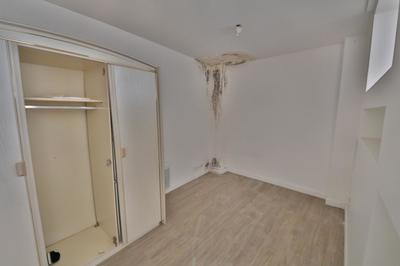 Appartement - 102 m² - 2 pièces