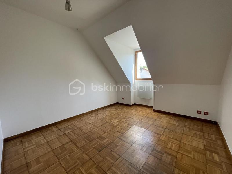 Maison traditionnelle - 92 m² - 5 pièces