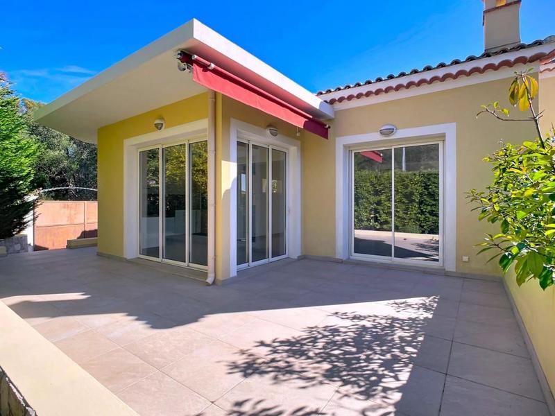 Villa - 195 m² - 7 pièces