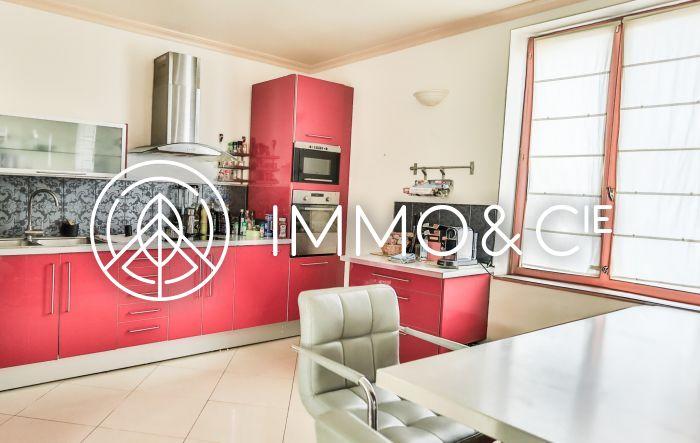 Corps de ferme - 219 m² - 6 pièces