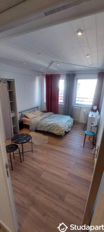 Chambre - 12 m² - 1 pièce