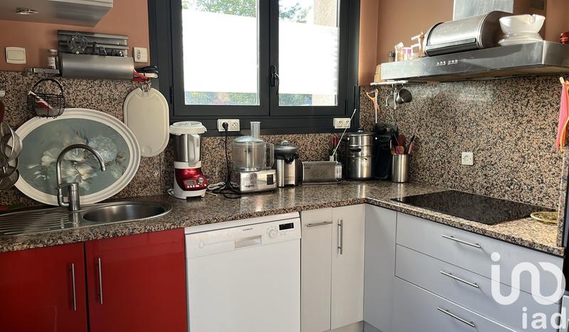 Maison - 240 m² - 6 pièces