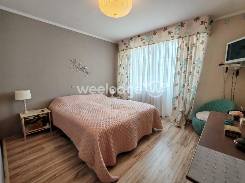 Maison - 208 m² - 10 pièces