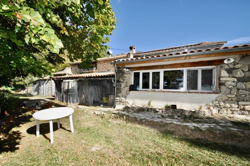 Ferme - 250 m² - 12 pièces
