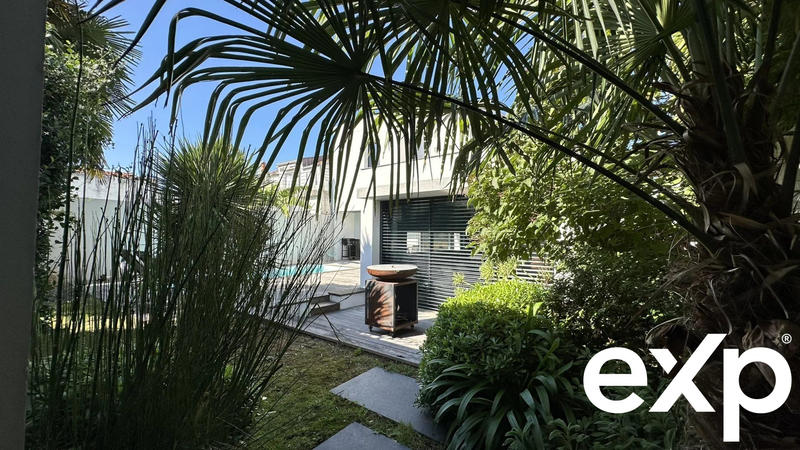 Villa - 180 m² - 5 pièces