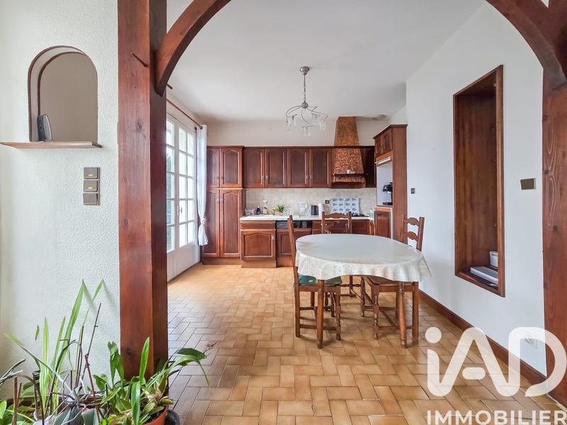 Maison - 140 m² - 5 pièces