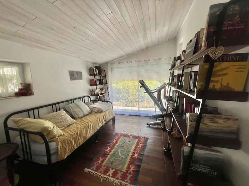 Villa - 170 m² - 8 pièces