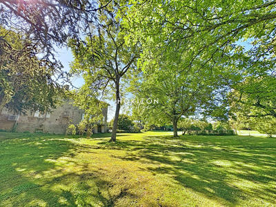 Maison ancienne - 224 m² - 7 pièces