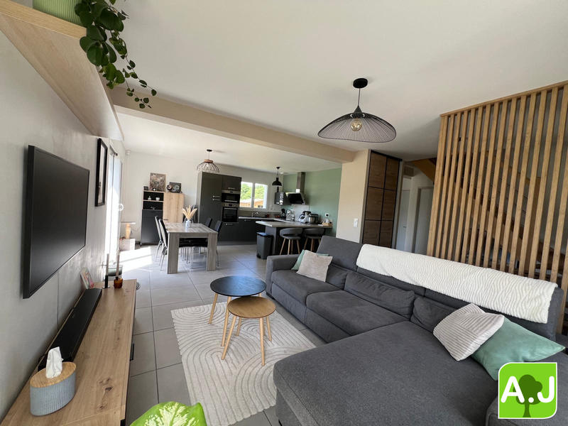 Maison contemporaine - 105 m² - 6 pièces