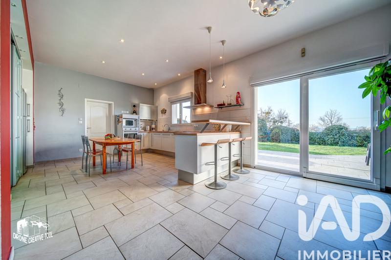 Maison de maîtres - 214 m² - 8 pièces