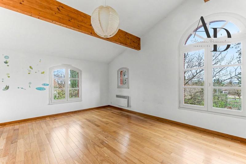 Maison - 161 m² - 6 pièces