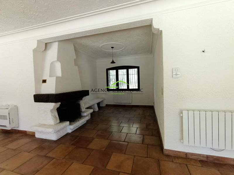 Propriété - 180 m² - 6 pièces