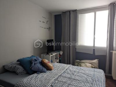 Appartement - 75 m² - 3 pièces