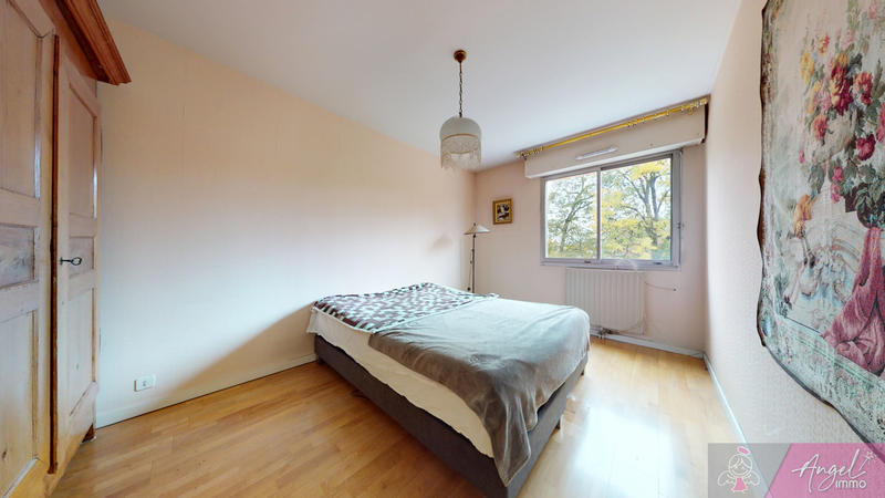 Appartement - 79 m² - 4 pièces