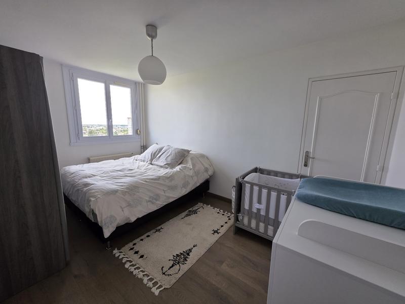 Appartement - 82 m² - 4 pièces