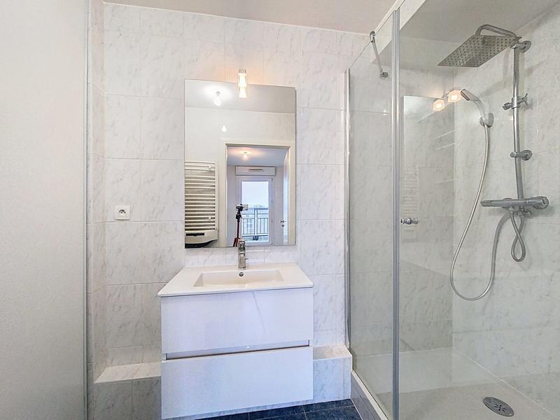 Appartement - 84 m² - 4 pièces