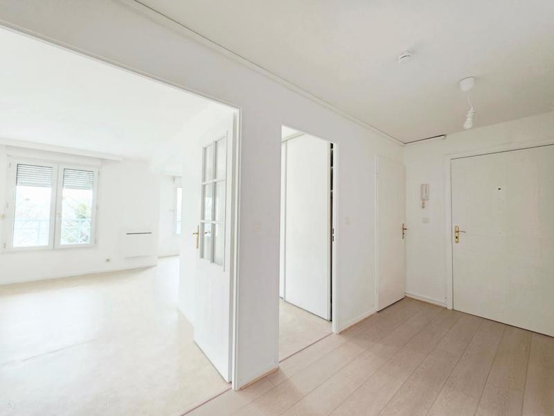 Appartement - 82 m² - 3 pièces