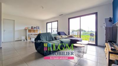 Maison - 96 m² - 4 pièces