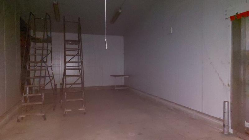 Local commercial - 3 243 m²