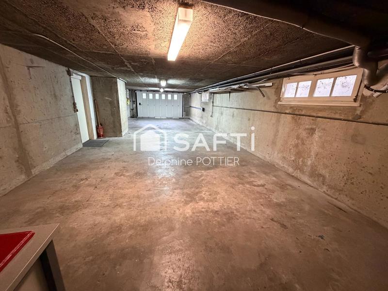 Maison - 232 m² - 8 pièces