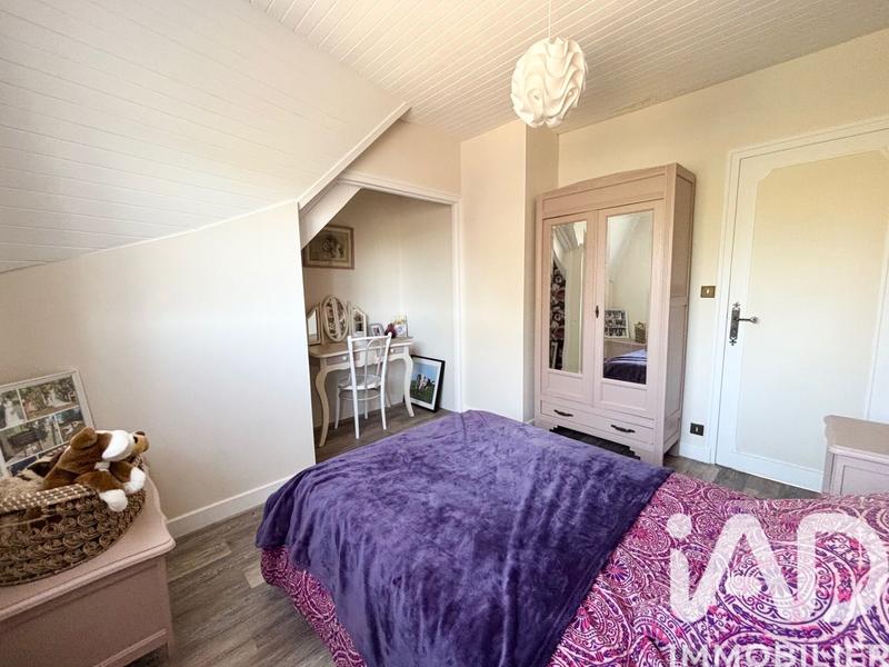 Maison - 180 m² - 9 pièces