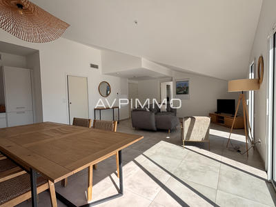 Appartement - 88 m² - 3 pièces